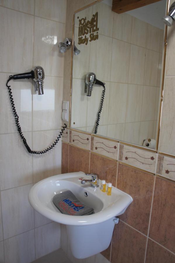 Bialy Slon Delux Hostel Гдиня Екстериор снимка
